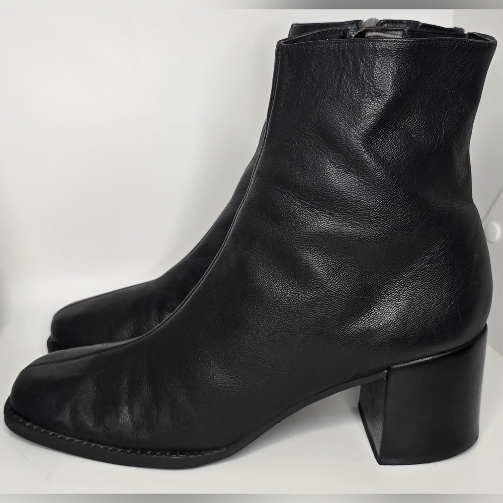 Calico Leather Elegant Black Ankle Booties 8 1,/2